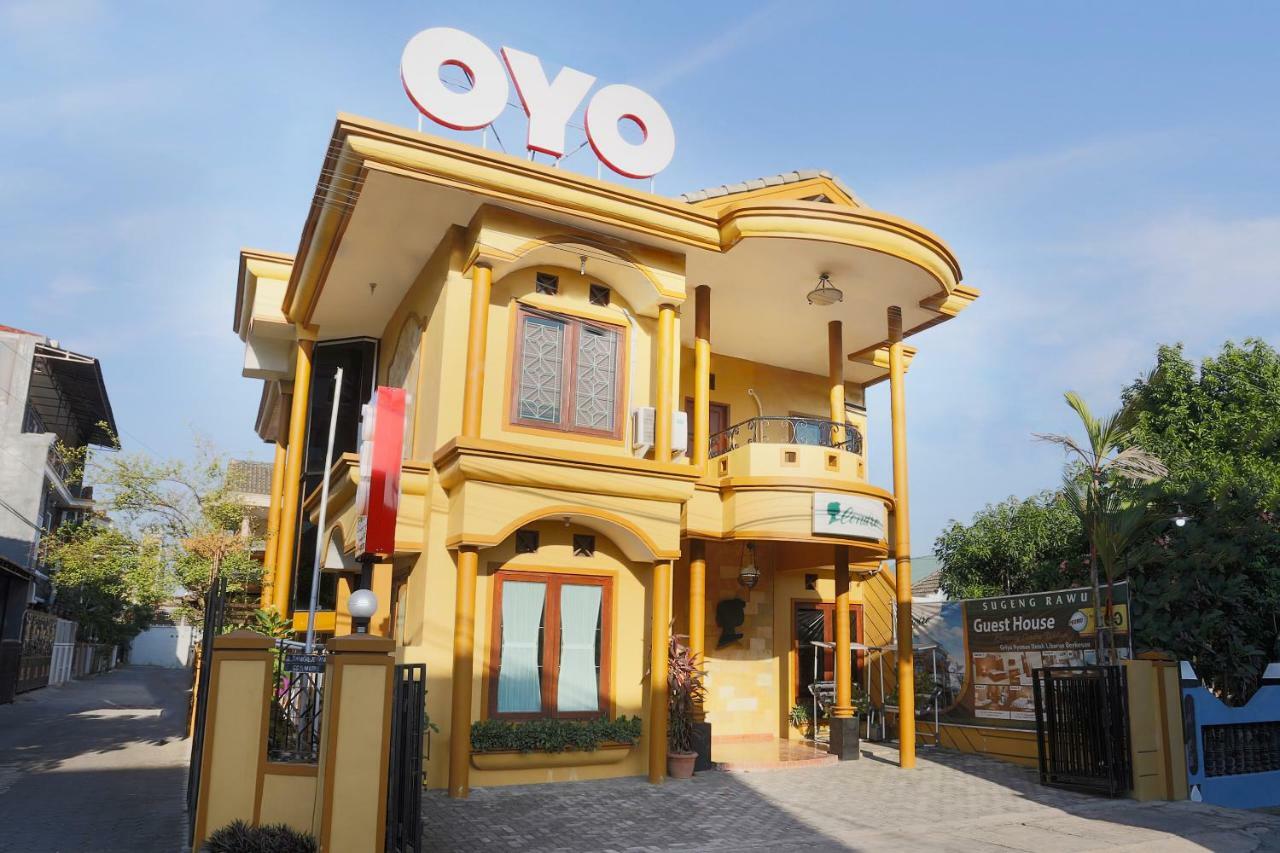 Oyo 1072 Kampung Condro Wulan Guesthouse Maguwo Exterior foto