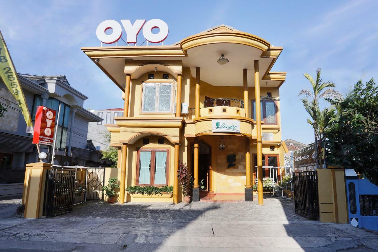 Oyo 1072 Kampung Condro Wulan Guesthouse Maguwo Exterior foto